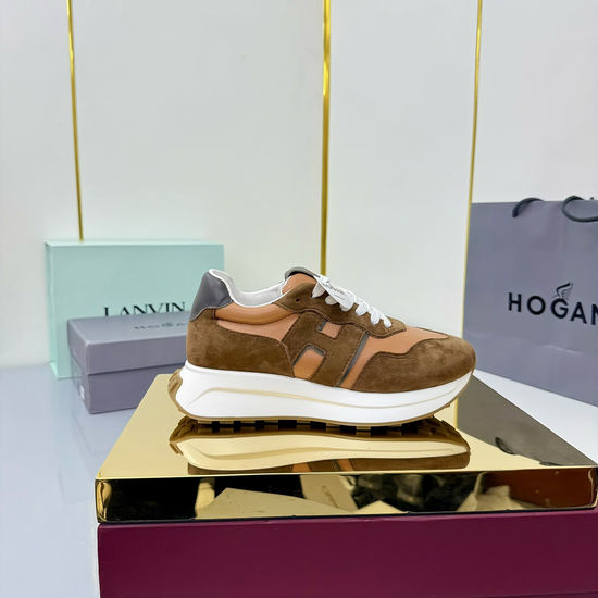 Hogan Thick Sole Casual Sports Shoes With Color Block Design