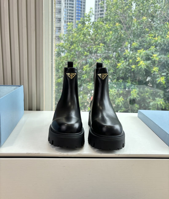 Prada Patent Leather Chelsea Boots Lightweight Durable Sole Footwear