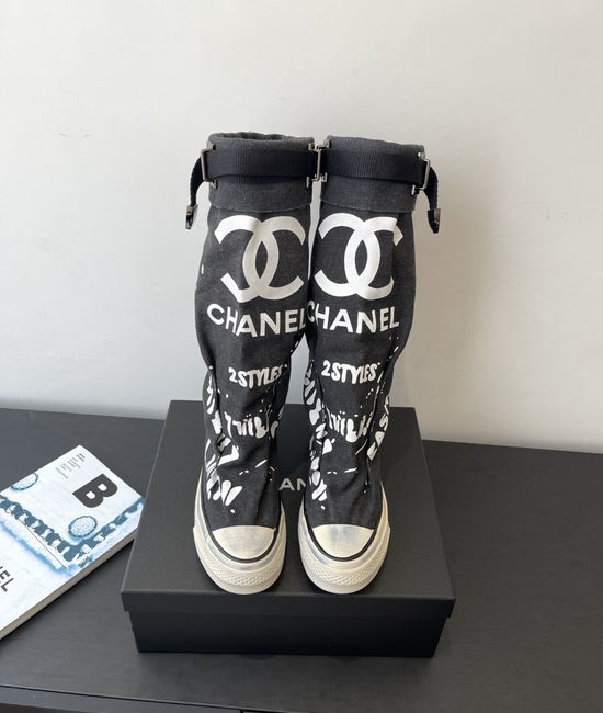 Chanel Vintage Graffiti Canvas High Top Casual Boots