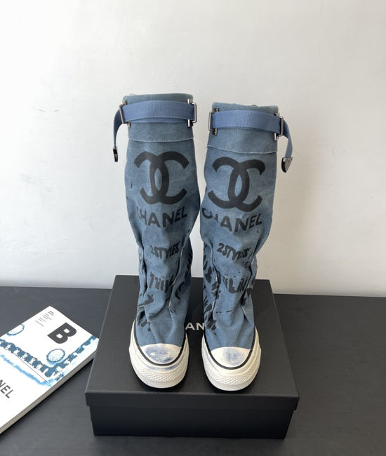 Chanel Vintage Graffiti Canvas High Top Casual Boots