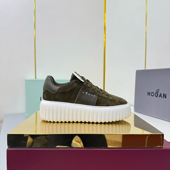 Tom Ford Premium Low-top Casual Sneakers With Retro Panel Design