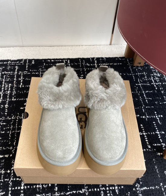 UGG UGG Style Loafers with Sheepskin Lining