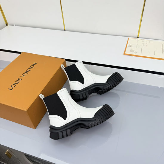 Louis Vuitton Premium Suede Leather Casual Shoes With Debossed Logo