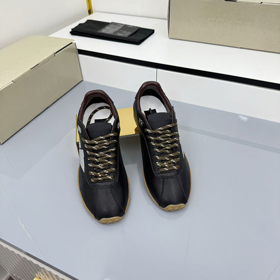 Golden Goose Vintage Star Printed Casual Sneakers With Non-slip Sole