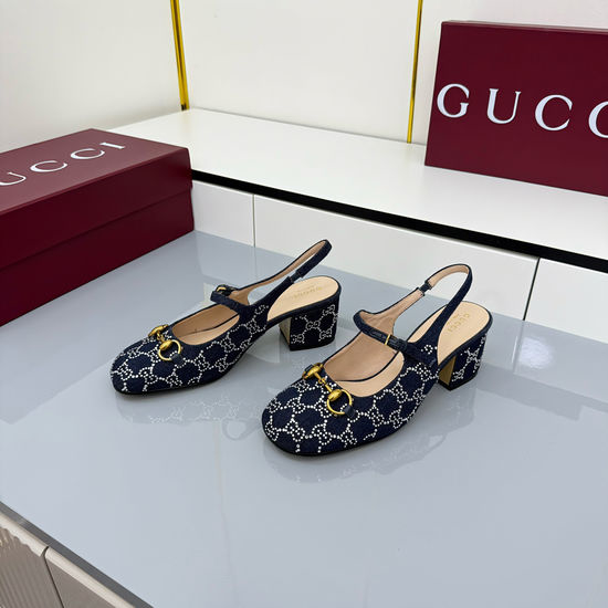 Gucci Luxury Crystal Decorated Velvet Loafers Premium Quality