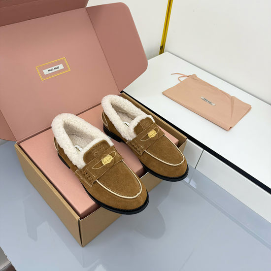 Miu Miu Vintage Distressed Leather Loafers for Casual Wear