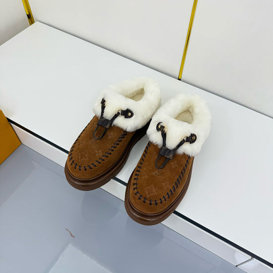 Louis Vuitton Fuzzy Lined Thick Sole Warm Winter Boots