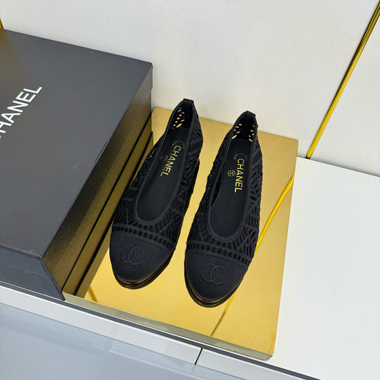 Chanel Classic Two Tone Woven Leather Slingback Casual Dress Shoes
