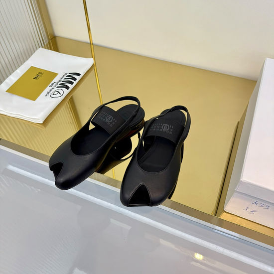 Maison Margiela Bow Decor Square Toe Leather Comfortable Mule Slippers