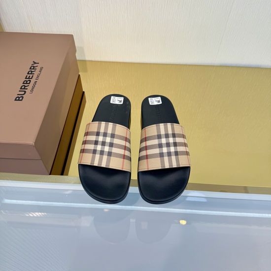 Burberry Designer Logo 3D Print Slip-on Shoes