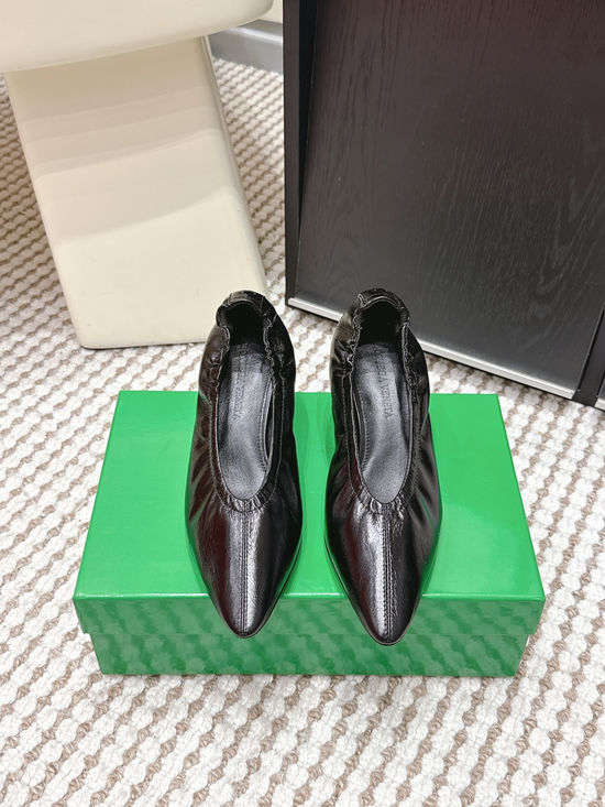 Bottega Veneta Soft Leather Pointed Toe Low Heels