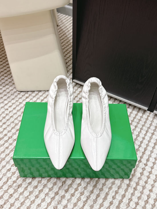 Bottega Veneta Soft Leather Pointed Toe Low Heels