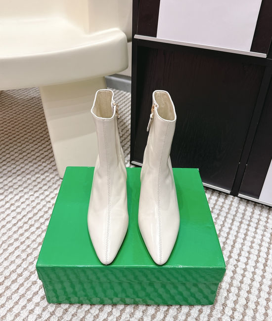 Bottega Veneta BV Genuine Leather Pointed Toe Ankle Boots