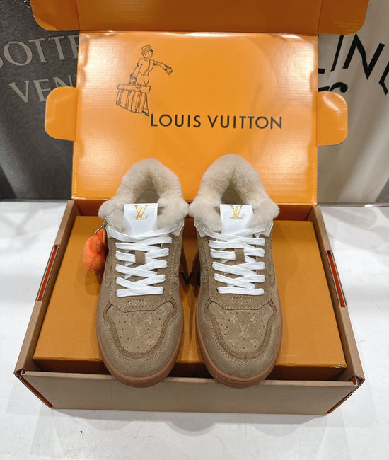 Louis Vuitton LV Wool Lined Thick Sole Leather Casual Sneakers