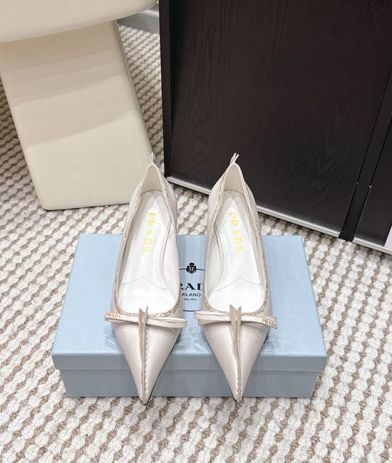 Prada Vintage Pointed Toe Bow Decor Low Heel Leather Shoes