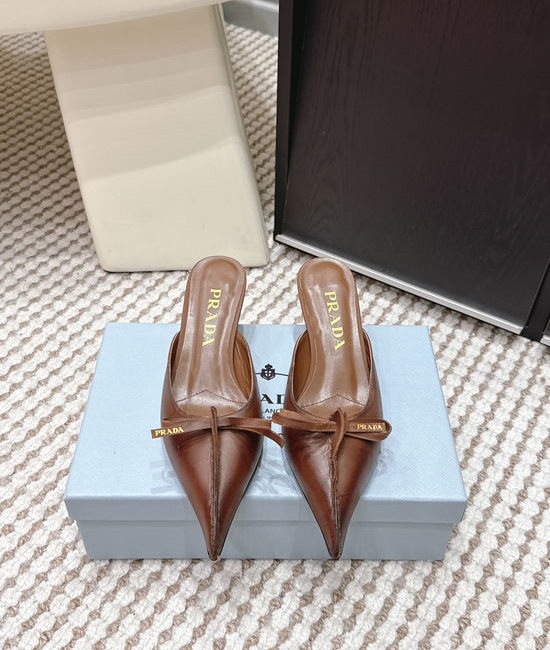 Prada Vintage Pointed Toe Bow Decor Low Heel Leather Mules