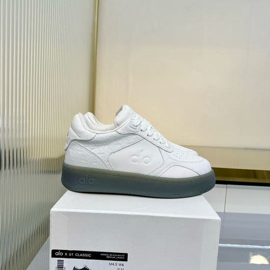 Alo Thick Sole Casual Sneakers Non Slip Lightweight Versatile Shoes