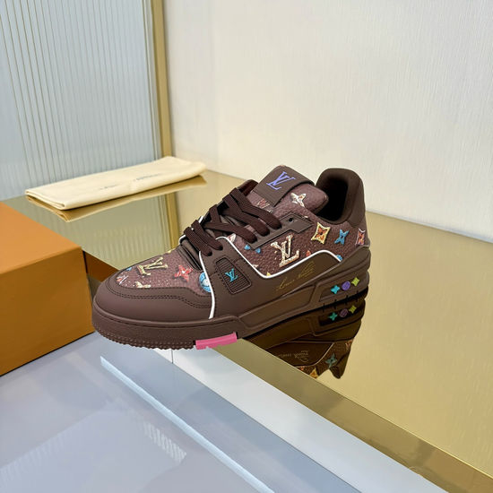 Louis Vuitton LV Vintage Style Basketball Sneakers Durable Comfortable Sole
