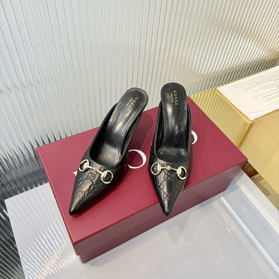 Gucci Premium Crystal Embellished Patent Leather Loafers