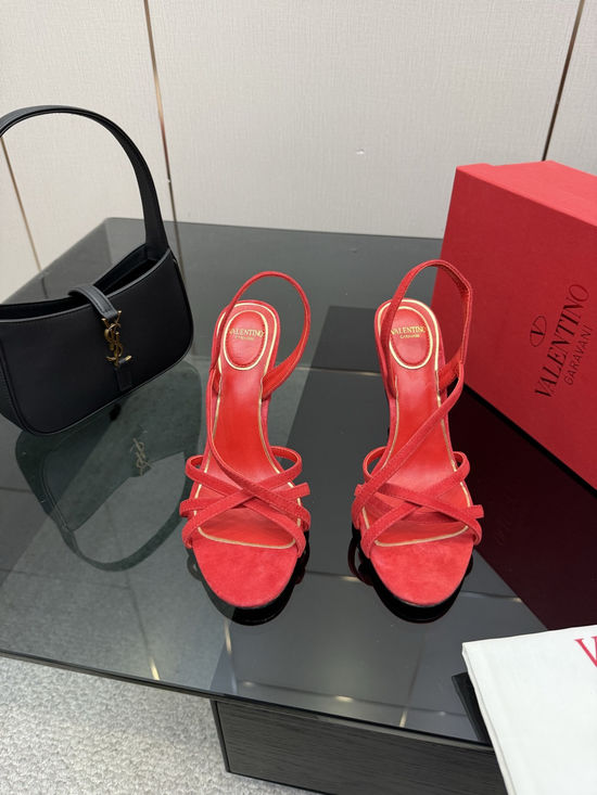 Valentino Stylish Classic Sandals Soft Upper Leg Lengthening