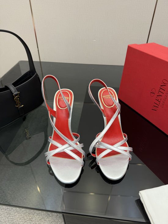 Valentino Stylish Classic Sandals Soft Upper Leg Lengthening