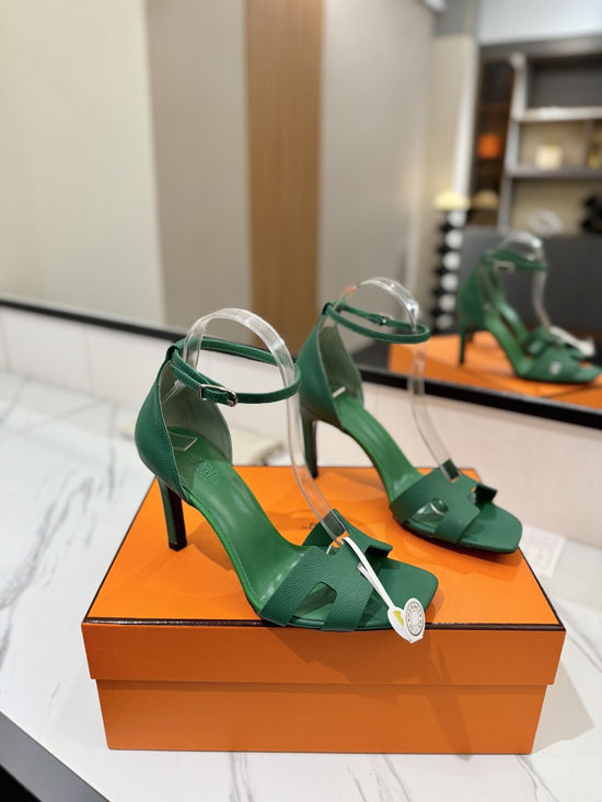 Hermes Elegant Palm Grain Leather High Heel Dress Shoes