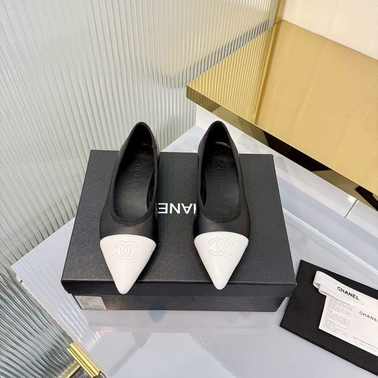 Chanel Elegant Pointed Toe Two-Tone Mary Jane Flats