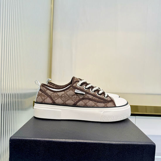 Chanel Two-tone Casual Sneakers Denim Leather Upper Comfortable Sole