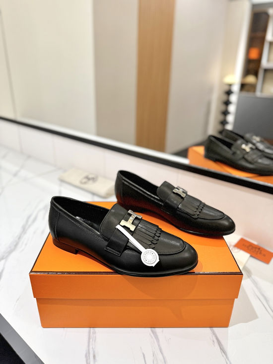 Hermes Classic Cowhide Loafers Comfortable Soft Sole Casual Shoes