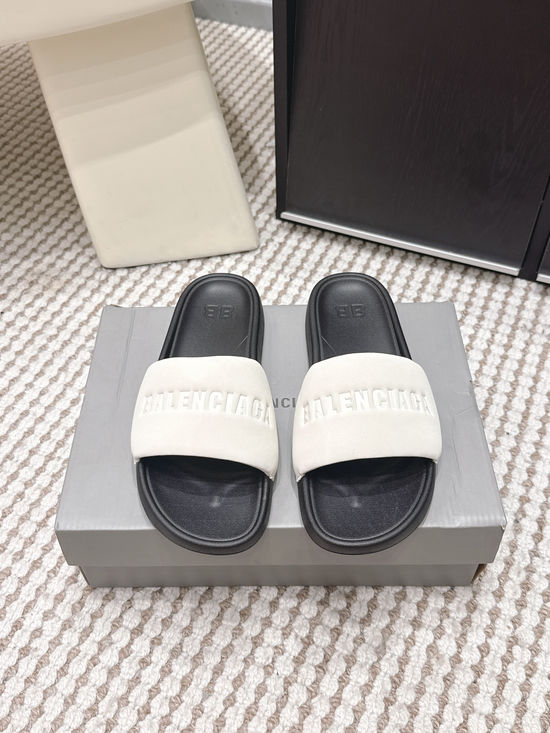 Balenciaga Rubber Sole Soft Fabric Upper Casual Slip-on Slides