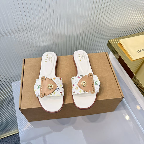 Louis Vuitton LV Embossed Pattern Rivet Decor Flat Mule Daily Shoes