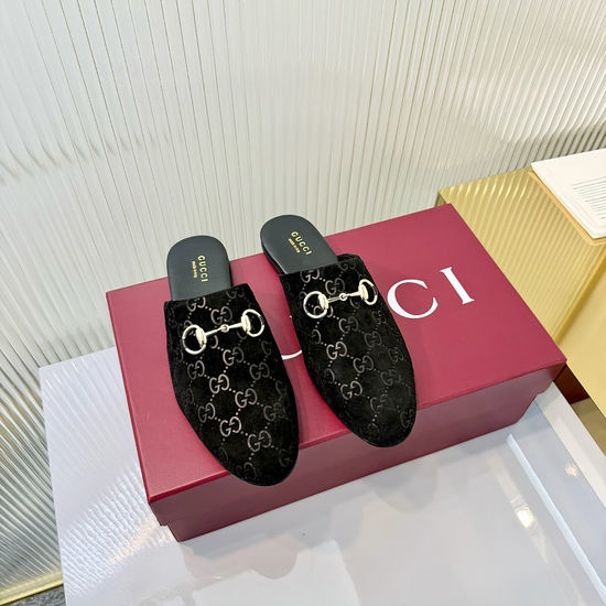 Gucci Elegant Embellished Leather Flat Mule Loafer