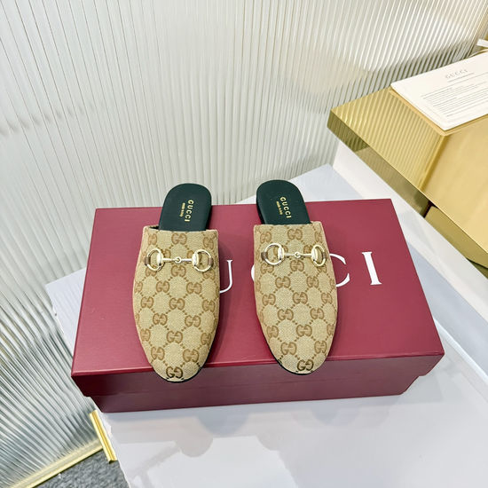 Gucci Elegant Embellished Leather Flat Mule Loafer