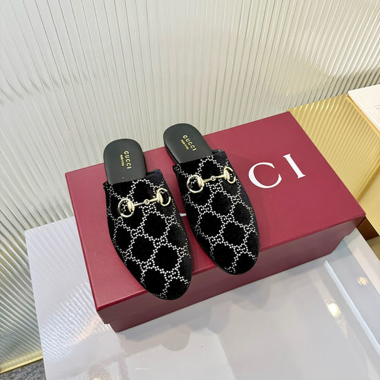 Gucci Elegant Embellished Leather Flat Mule Loafer