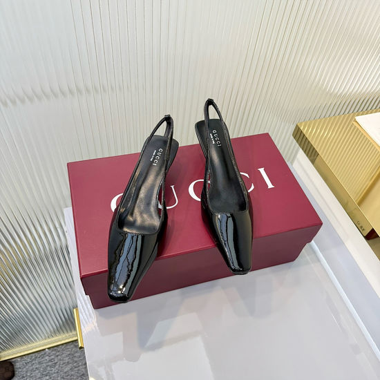 Gucci Classic Crystal Decorated Patent Leather Loafer