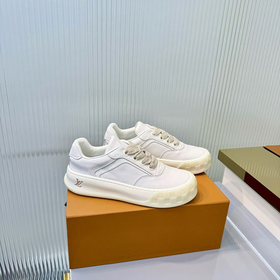 Louis Vuitton Luxury Walking Shoes with Air Cushion Sole