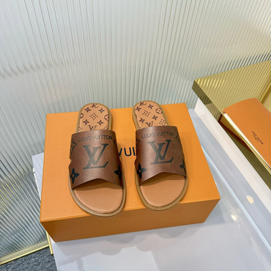 Louis Vuitton LV Cozy Warm Slides with Non-slip Rubber Sole