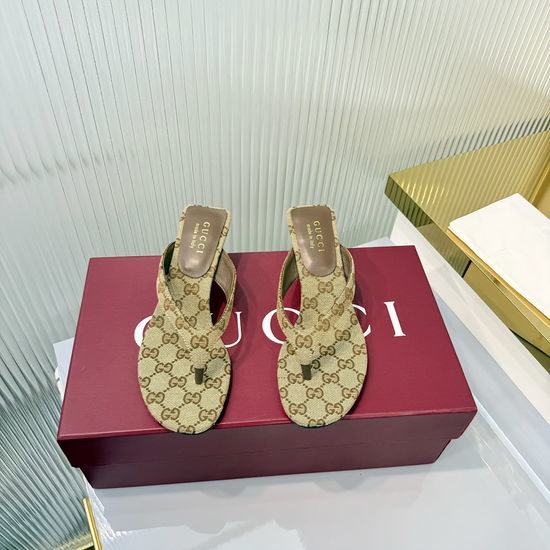 Gucci Foldable Leather Slide Sandals with Metal Accent