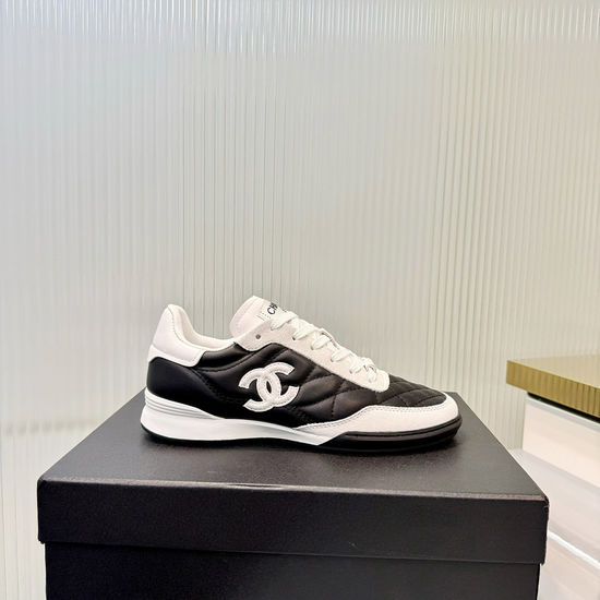 Chanel Classic Black White Color Block Casual Sneakers