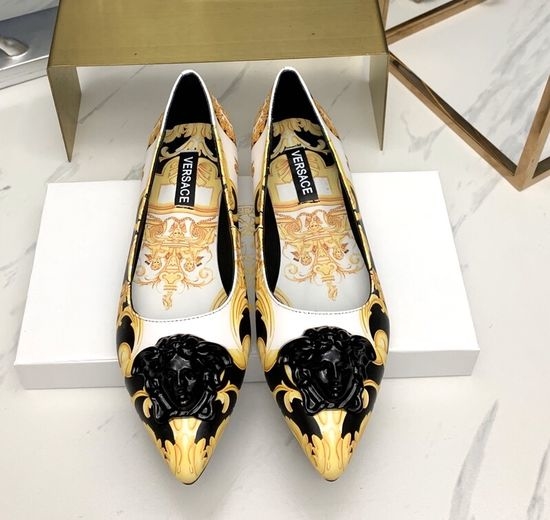 Versace Pointed Toe Printed Leather Flat Shoes Comfortable