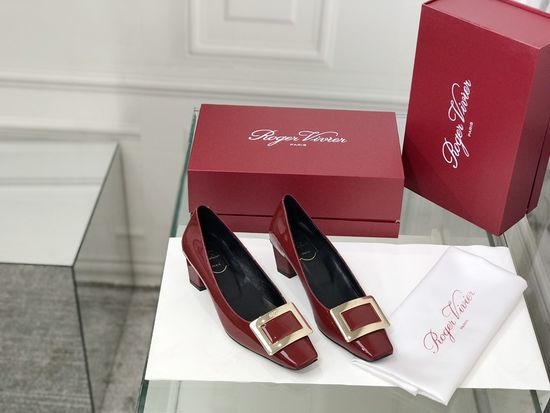 Roger Viver RV Patent Leather Buckle Low Heel Pumps