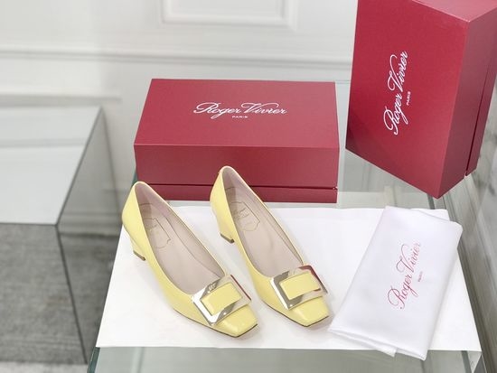 Roger Viver RV Patent Leather Buckle Low Heel Pumps