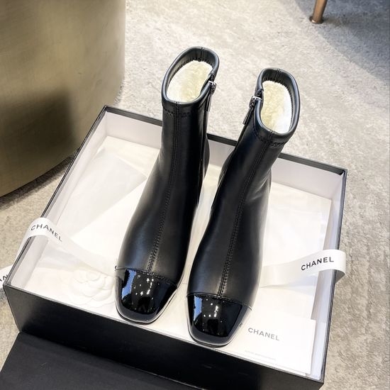 Chanel Lined Warm Chunky Heel Elastic Boots