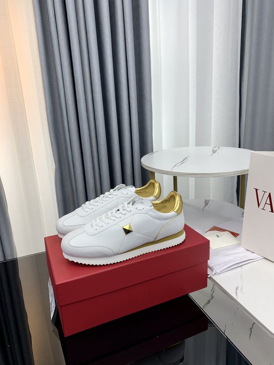 Valentino Suede Stitched Rivet Decor Non-slip Fashion Casual Shoes
