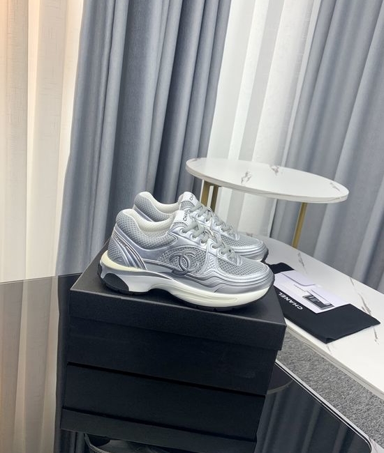 Chanel Metallic Leather Casual Sneakers with Lightweight Thick Sole
