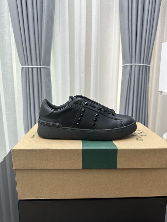 Valentino Studded Platform Casual Leather Sneakers Comfortable Height Increasing