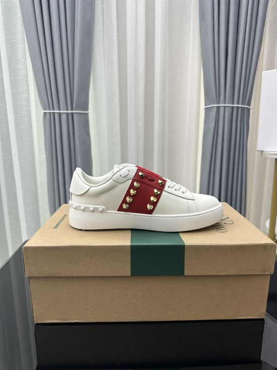 Valentino Studded Platform Casual Leather Sneakers Comfortable Height Increasing