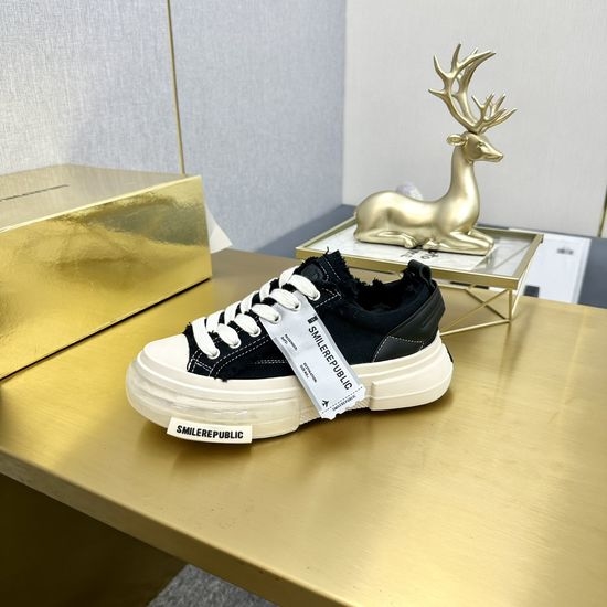 Smilerepublic Low Top Canvas Shoes with Color Changing Lights