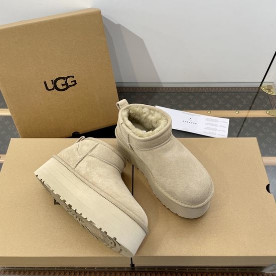 UGG Thick Sole Suede Fur Lined Warm Ankle Boots