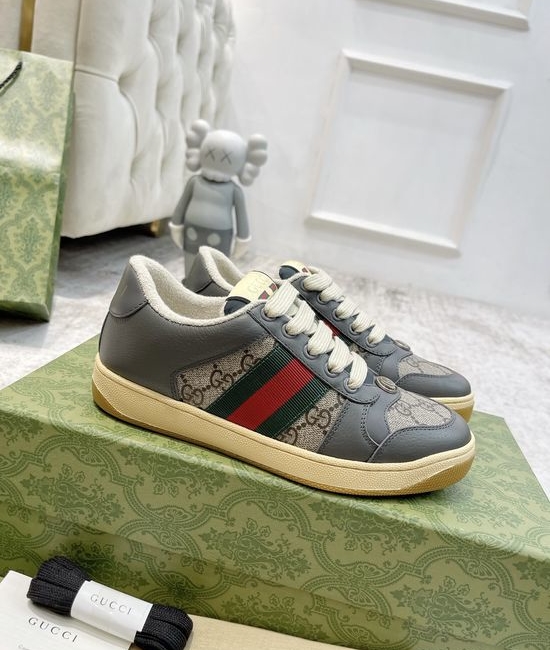 Gucci Vintage Distressed Casual Sneakers with Classic Webbing Detail